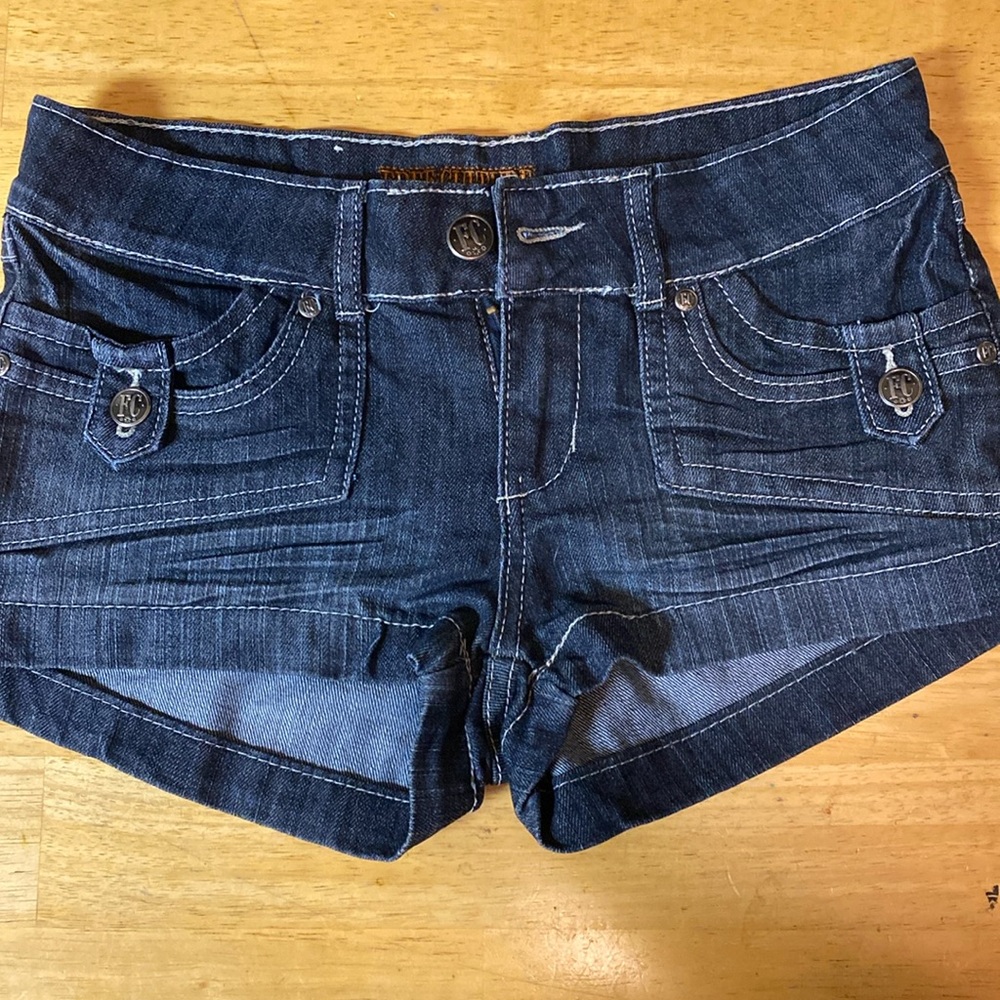 Juniors Shorts Size 9